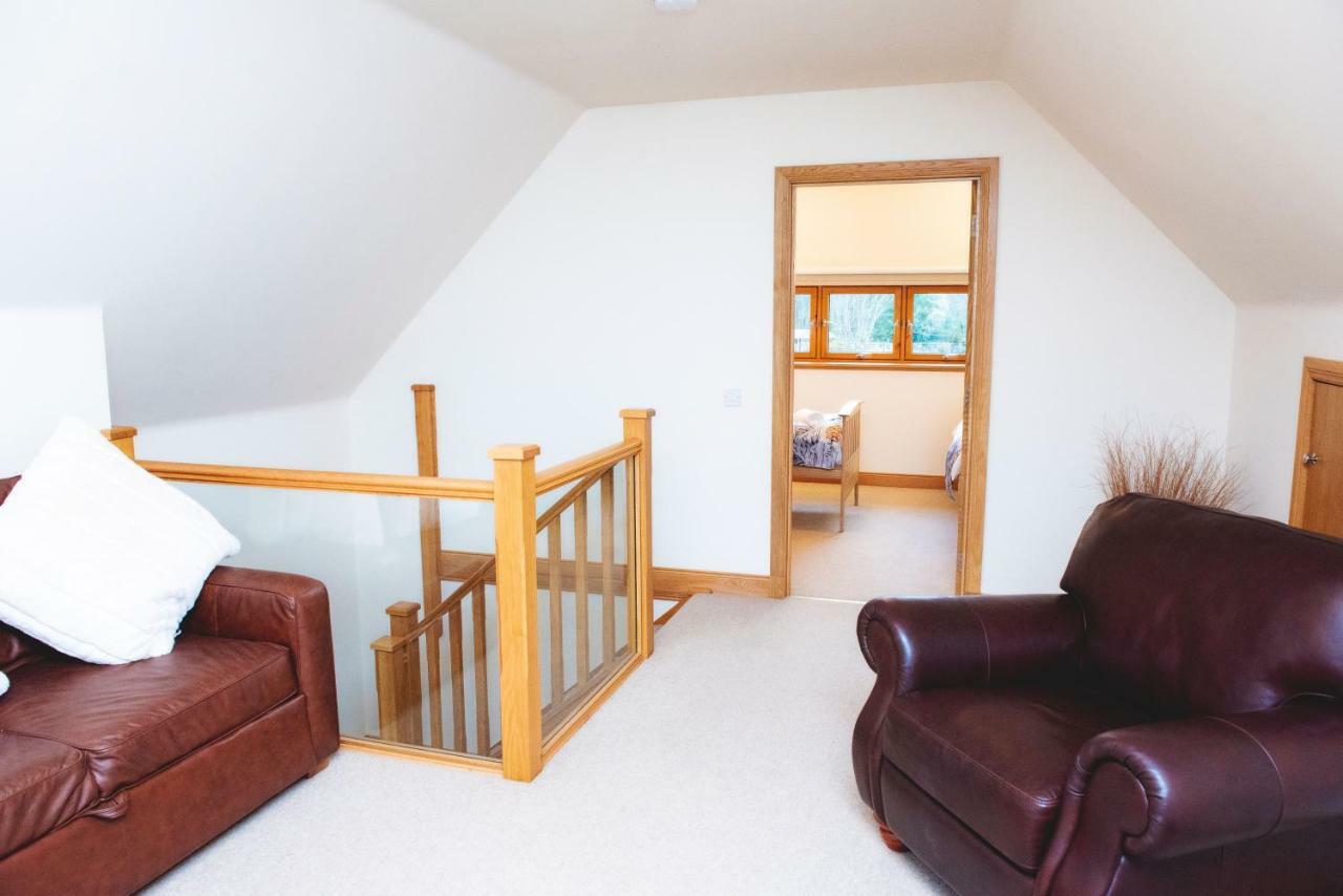 Clovenstone Lodges Inverurie Esterno foto